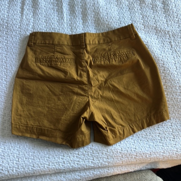 Shorts - Picture 2 of 3